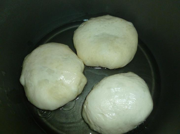 Тесто на беляши дрожжевое на сухих дрожжах на молоке жареные на сковороде рецепт с фото