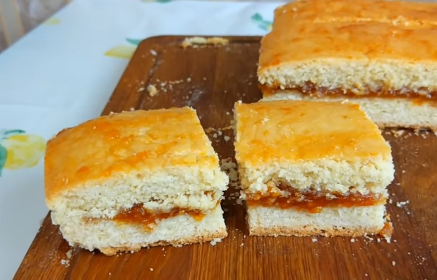 Пирог на кефире с абрикосами в духовке рецепт с фото