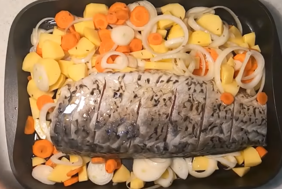 Как приготовить в духовке сазана в фольге в духовке рецепт с фото