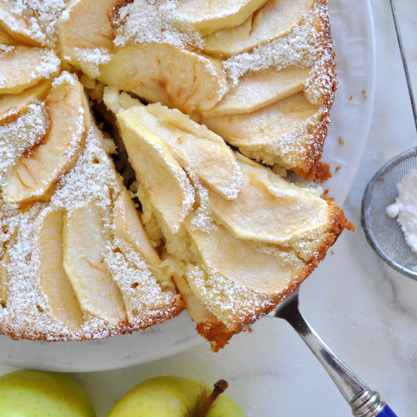 Пирог с яблоками грушами и лимоном