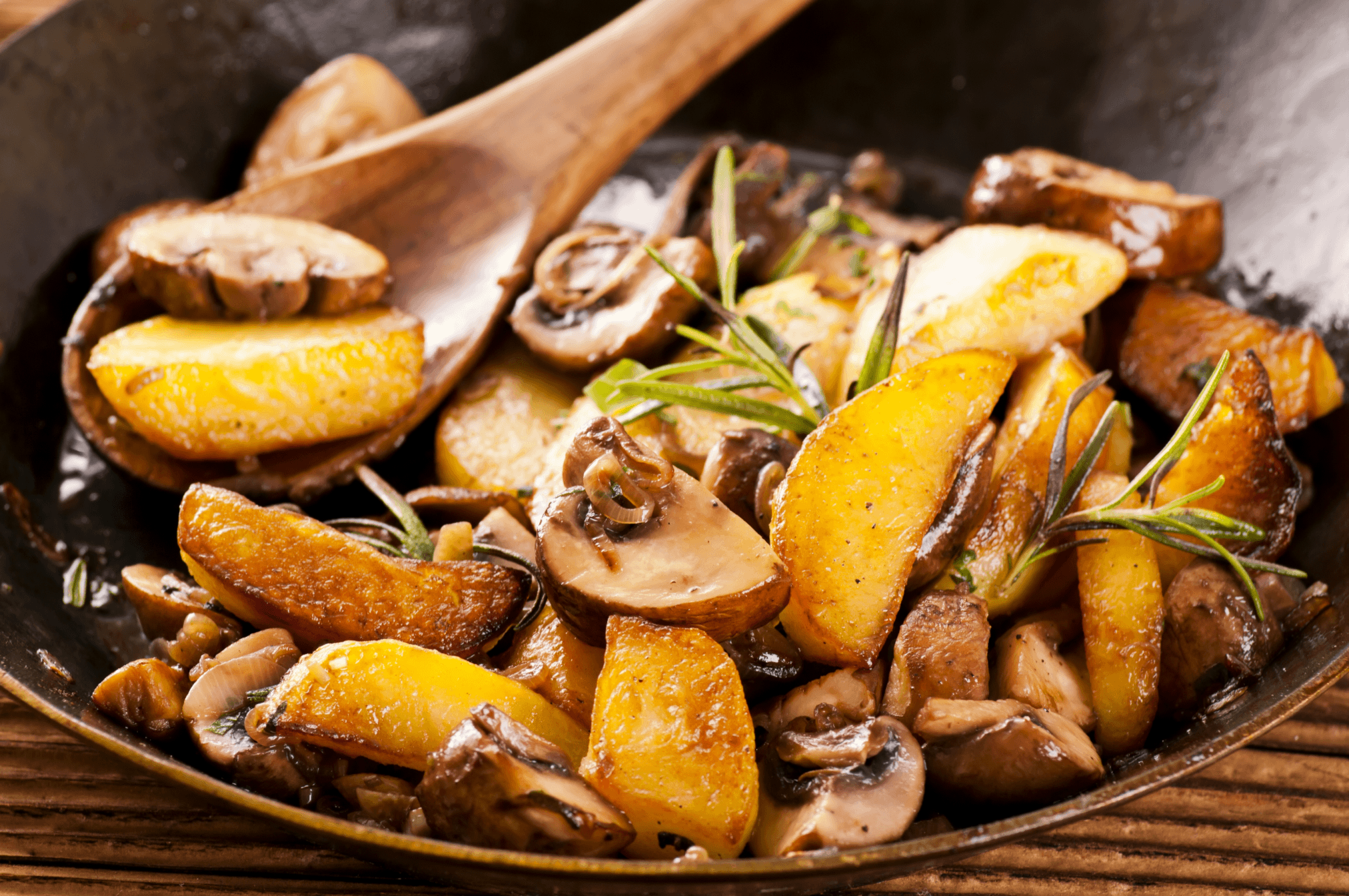 Картошка жареная с шампиньонами и луком рецепт на сковороде фото пошагово в домашних условиях рецепт