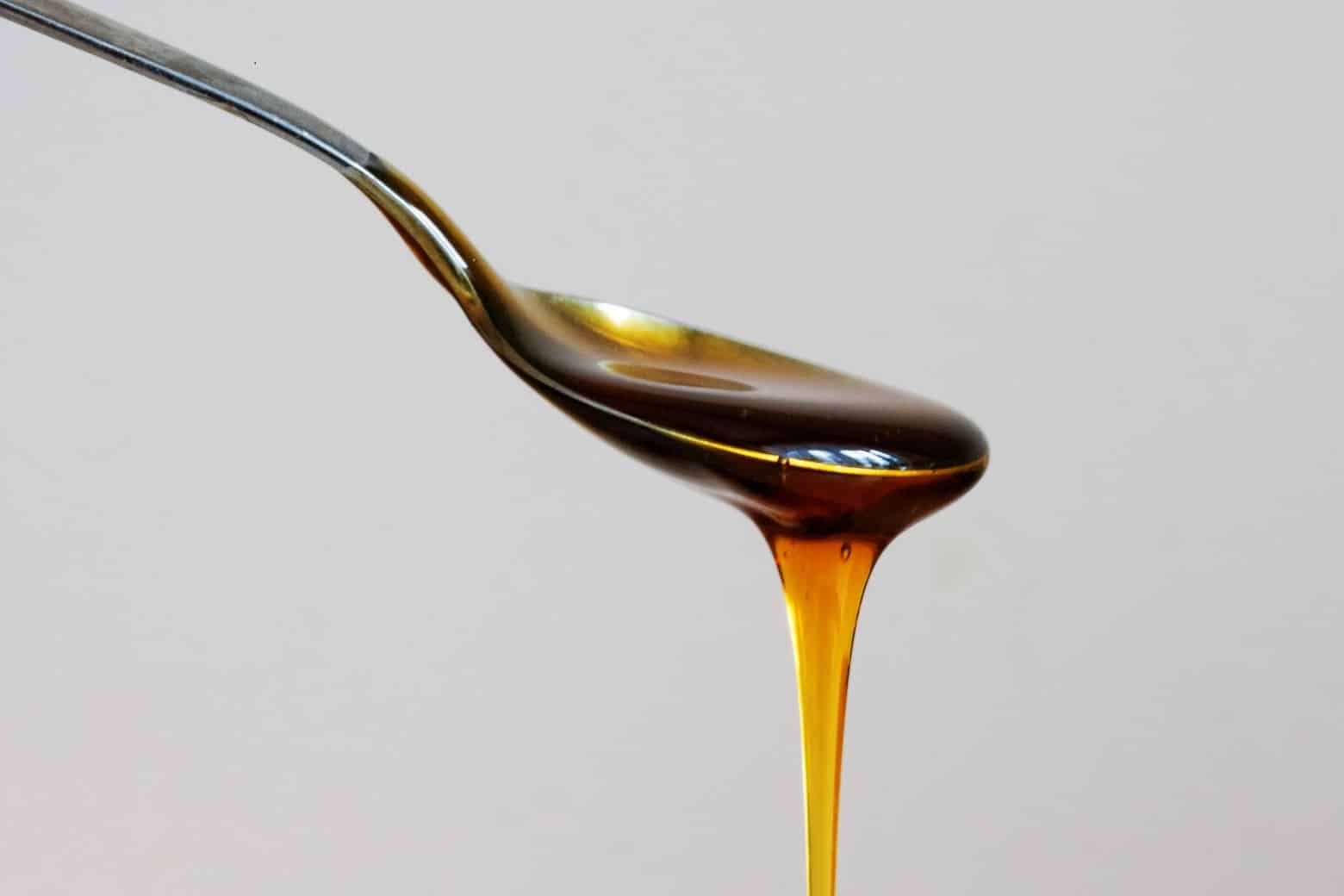 Сколько грамм мёда в ложке и калорийность меда