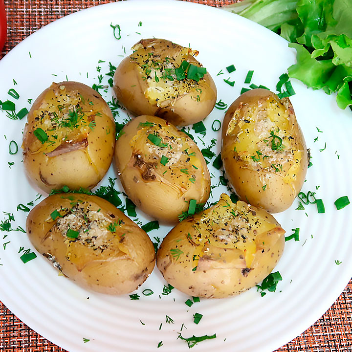 Картошка в кожуре в духовке рецепт с фото