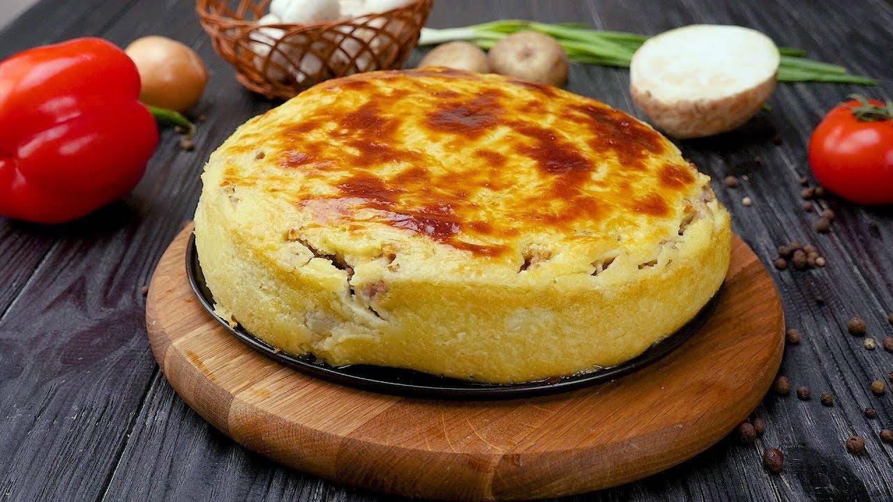 Пирог с начинкой из картофельного пюре и грибов