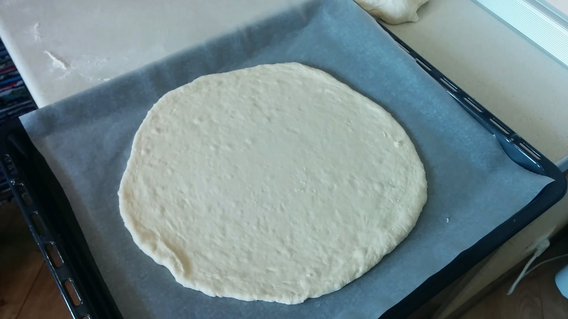 Тесто для пиццы тонкое без дрожей