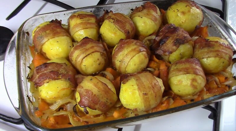 Картошка завернутая в бекон в духовке рецепт с фото пошагово в соусе