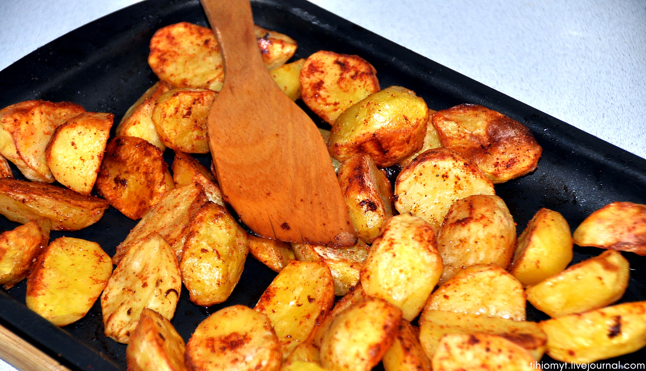 фото запеченной картошки в духовке