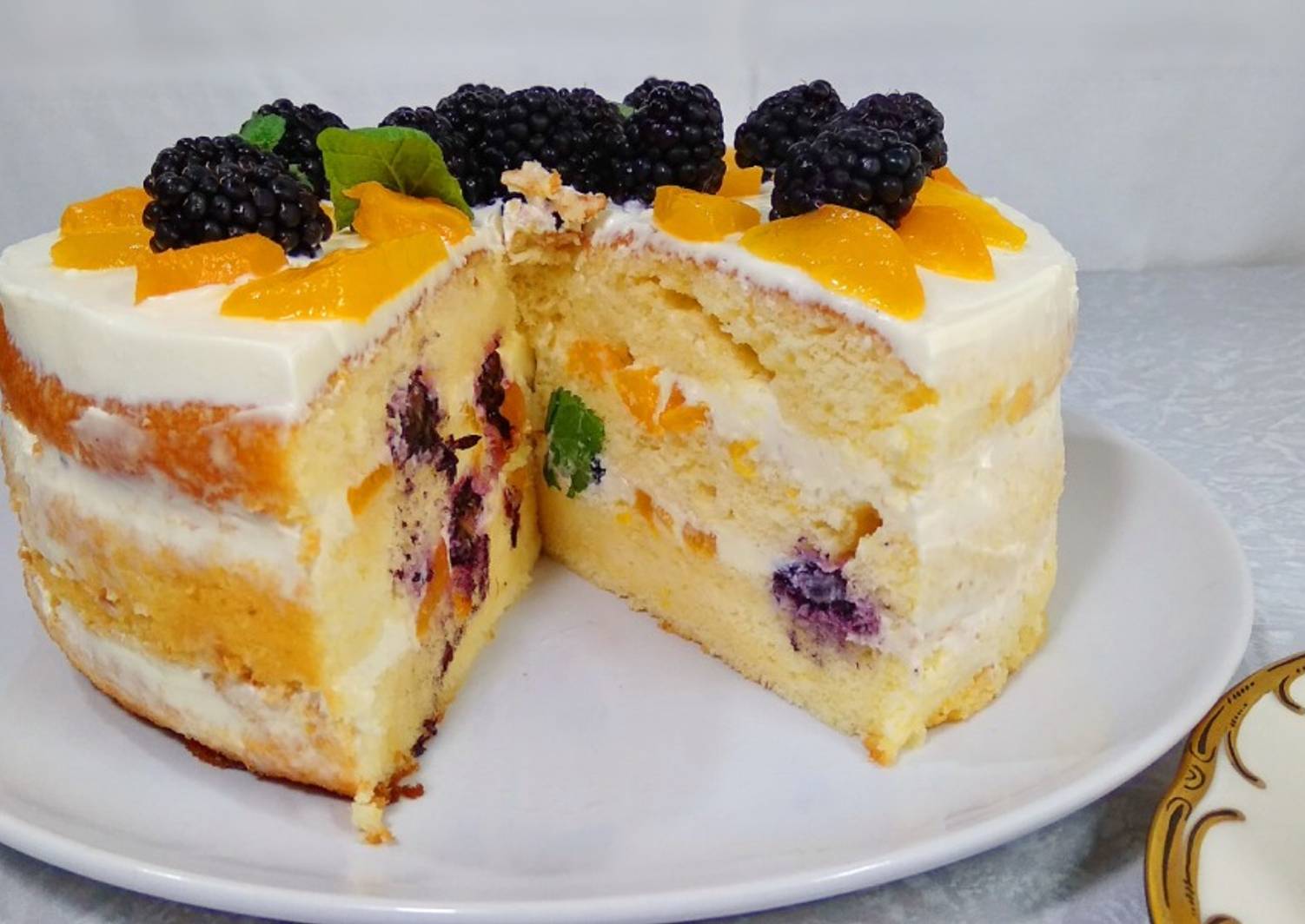 Легкий бисквитный торт. Бисквитный торт. Торт простой. Вкусный бисквитный торт. Бисквит для торта.