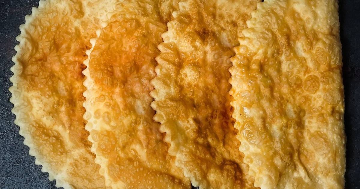 Вкусное тесто для чебуреков пузырчатое и хрустящее рецепт с фото пошагово