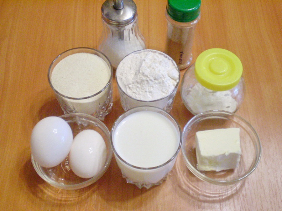 Рецепт яйца кефир сахар. Ингредиенты для манника. Кефир и манка. Ингредиенты для манника на кефире. Кефир манка мука сахар.