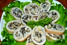 Кальмар, фаршированный грибами и рисом