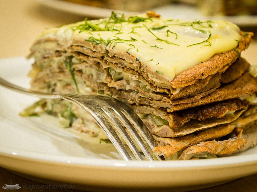 Пирог блинчатый с мясным фаршем