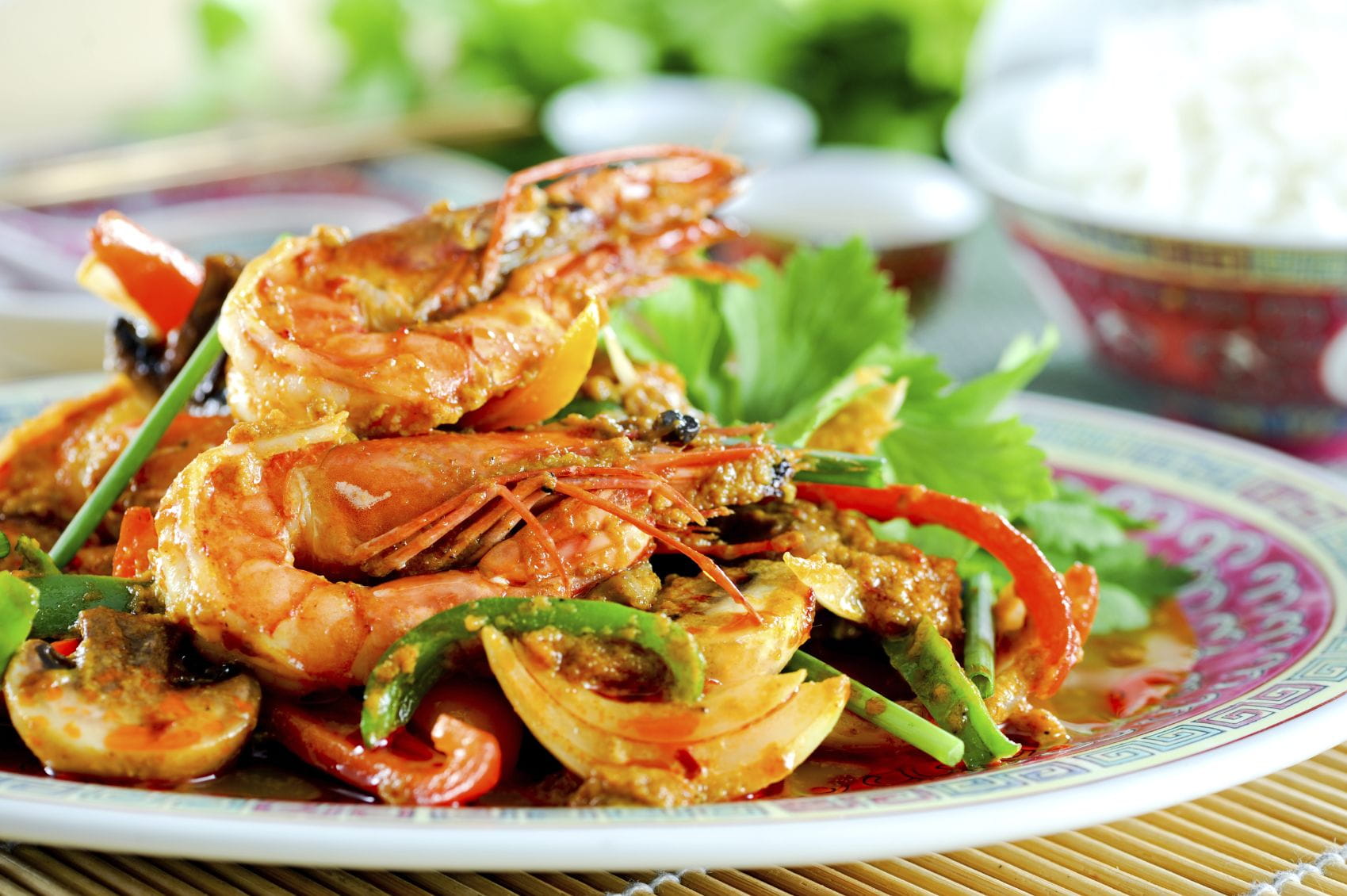 Креветки по тайски с чесноком и соевым соусом рецепт с фото