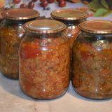 Салат из баклажанов со сладким перцем в томатном соусе. заготовки на зиму.