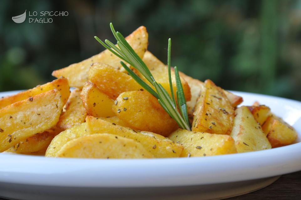 Картофель с чесноком в духовке рецепт с фото